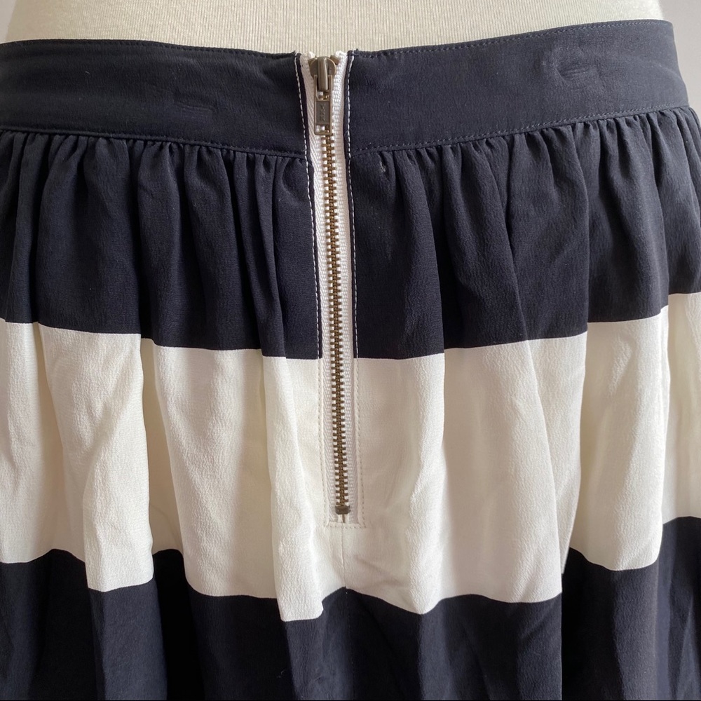 Fossil Black & Cream Stripe 100% Silk Daphne Skirt - image 4